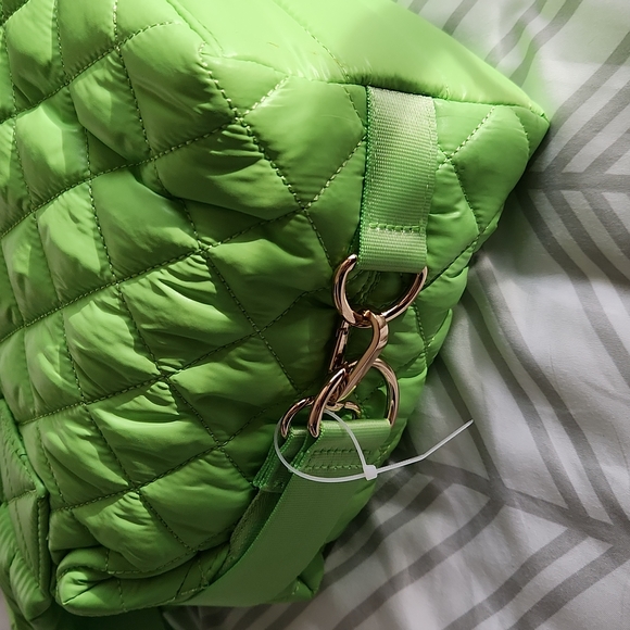 Green Quilted Plush Purse - Picture 4 of 5